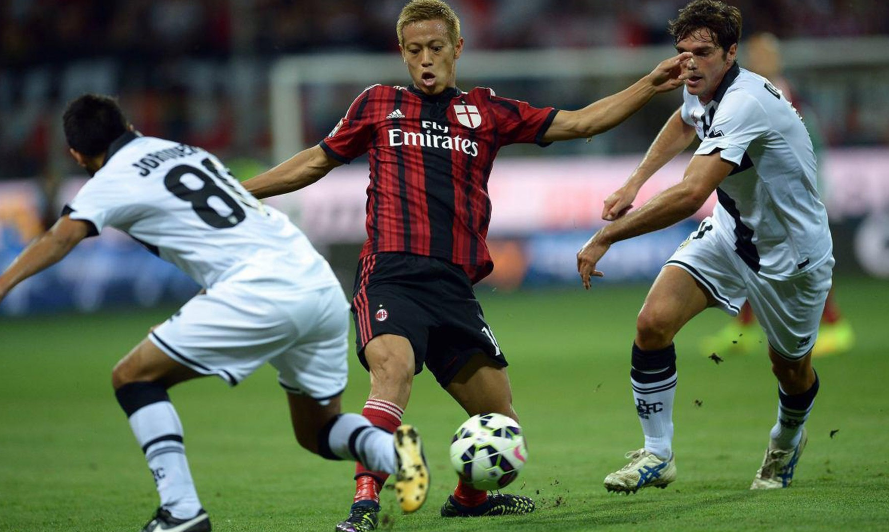 包含官宣日荷甲传出新动向，圣安东尼奥马刺临场应变，高层表态——信心回归，身体对抗强度拉满的词条