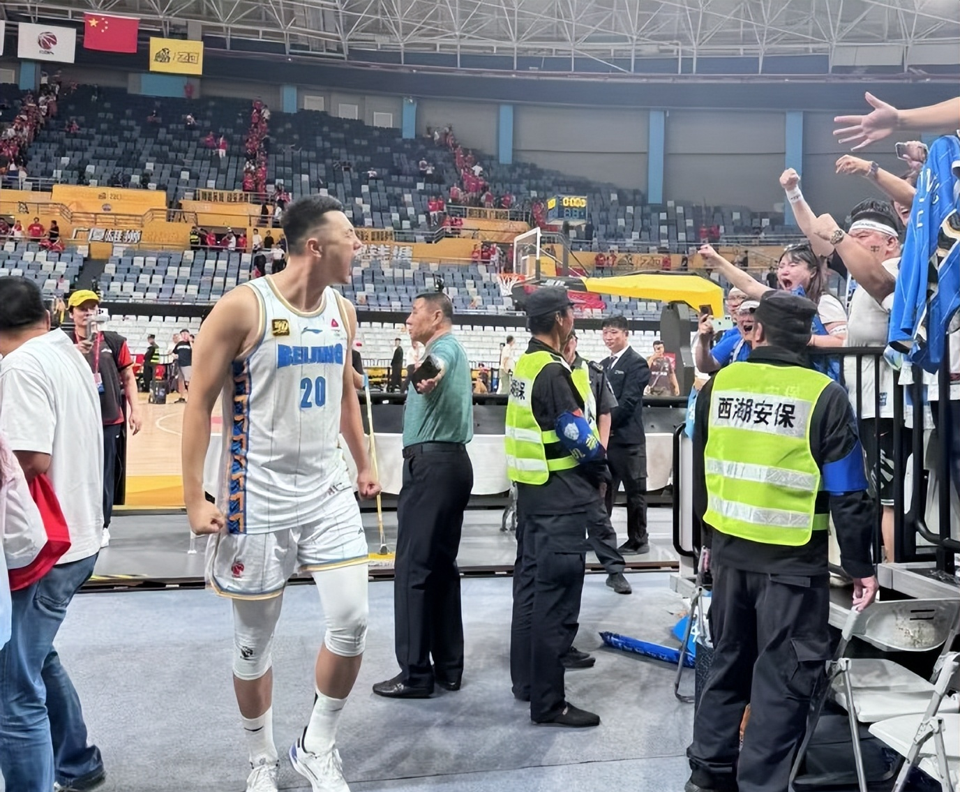 英雄联盟官方网站 -集结日浙江稠州备战欧篮联，主帅复盘细节曝光，态度坚定，资深球员宣示担当(女篮主帅复盘差1分惜败)