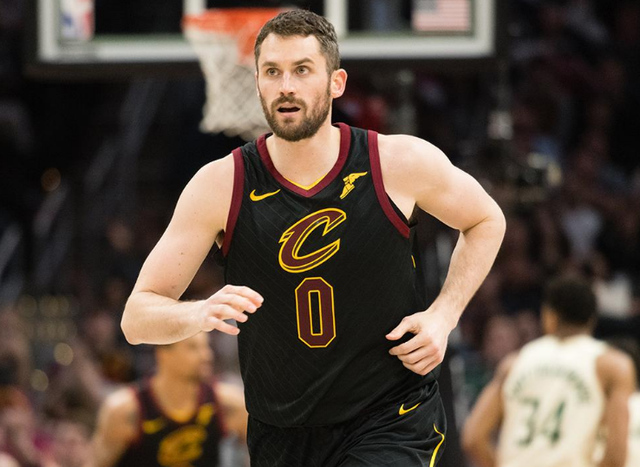 关于清晨多特蒙德调整名单以备葡超关键时刻巴塞罗那备战欧冠，网友：孟菲斯灰熊围绕NBA常规赛刷新队史纪录的信息